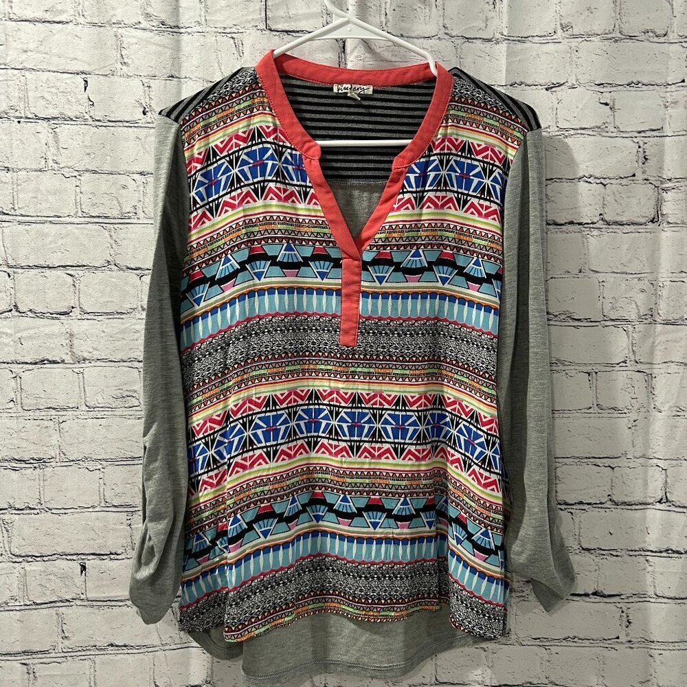 Ladies Kiss & Cry roll tab sleeve top Size XL